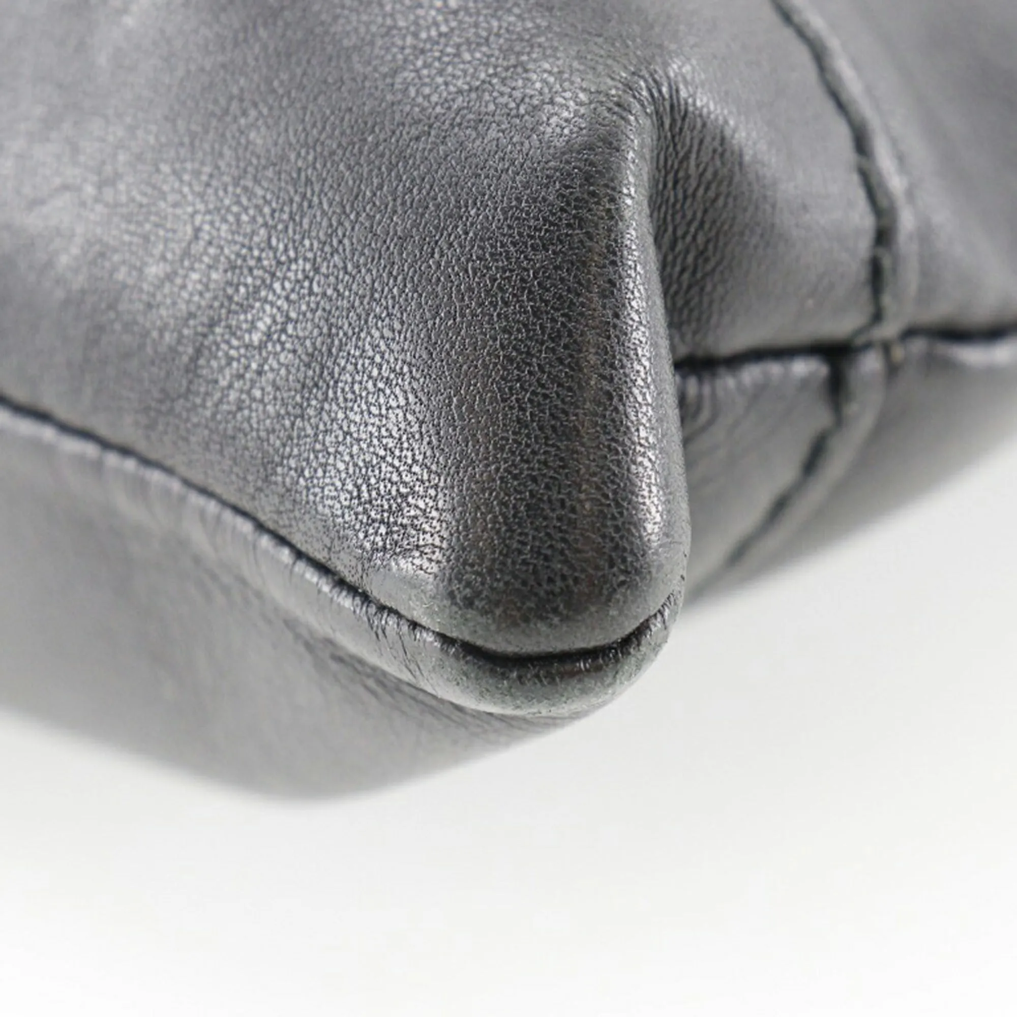 Balenciaga Leather Clutch Bag (Pre-Owned)