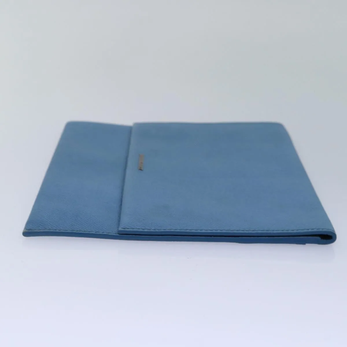 Burberry  Leather Clutch Bag (Pre-Owned)
