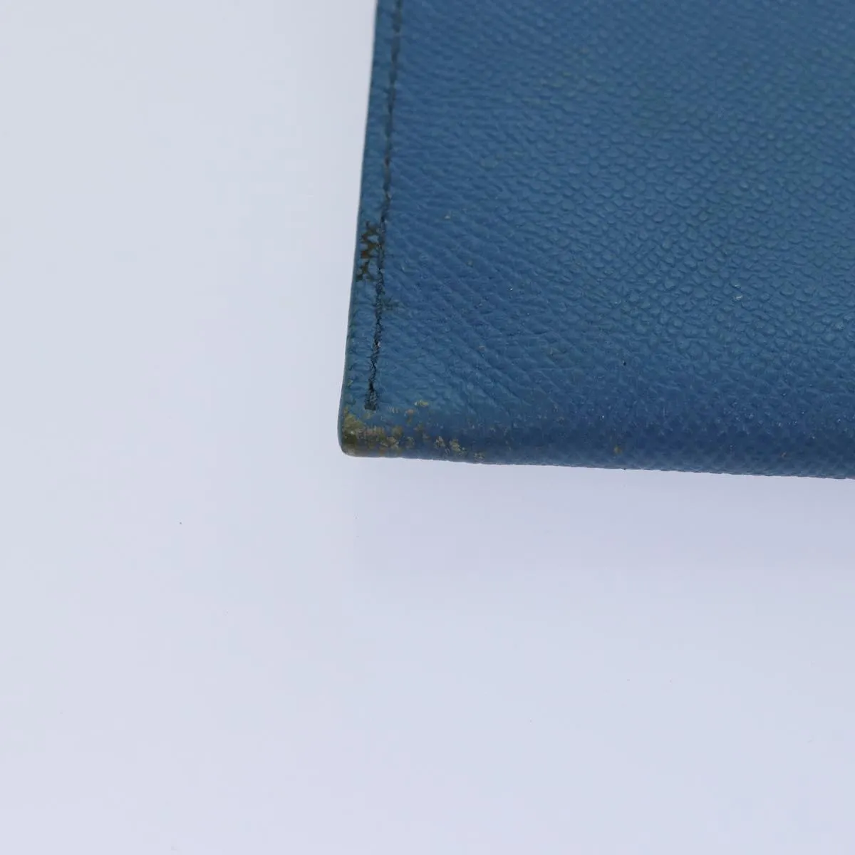 Burberry  Leather Clutch Bag (Pre-Owned)