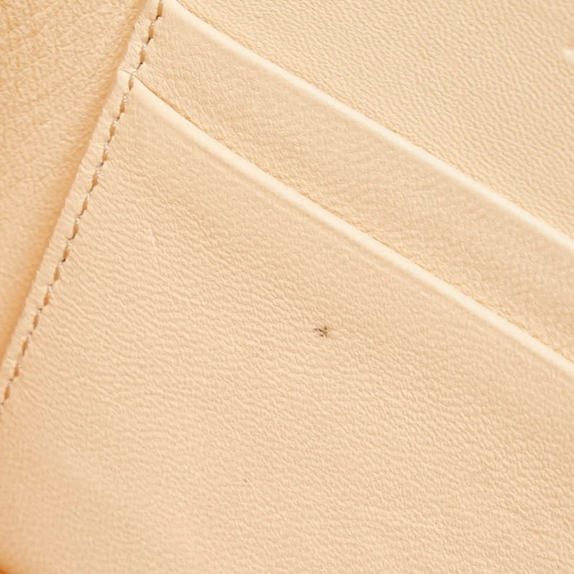 Celine  Leather Clutch Bag (Pre-Owned)