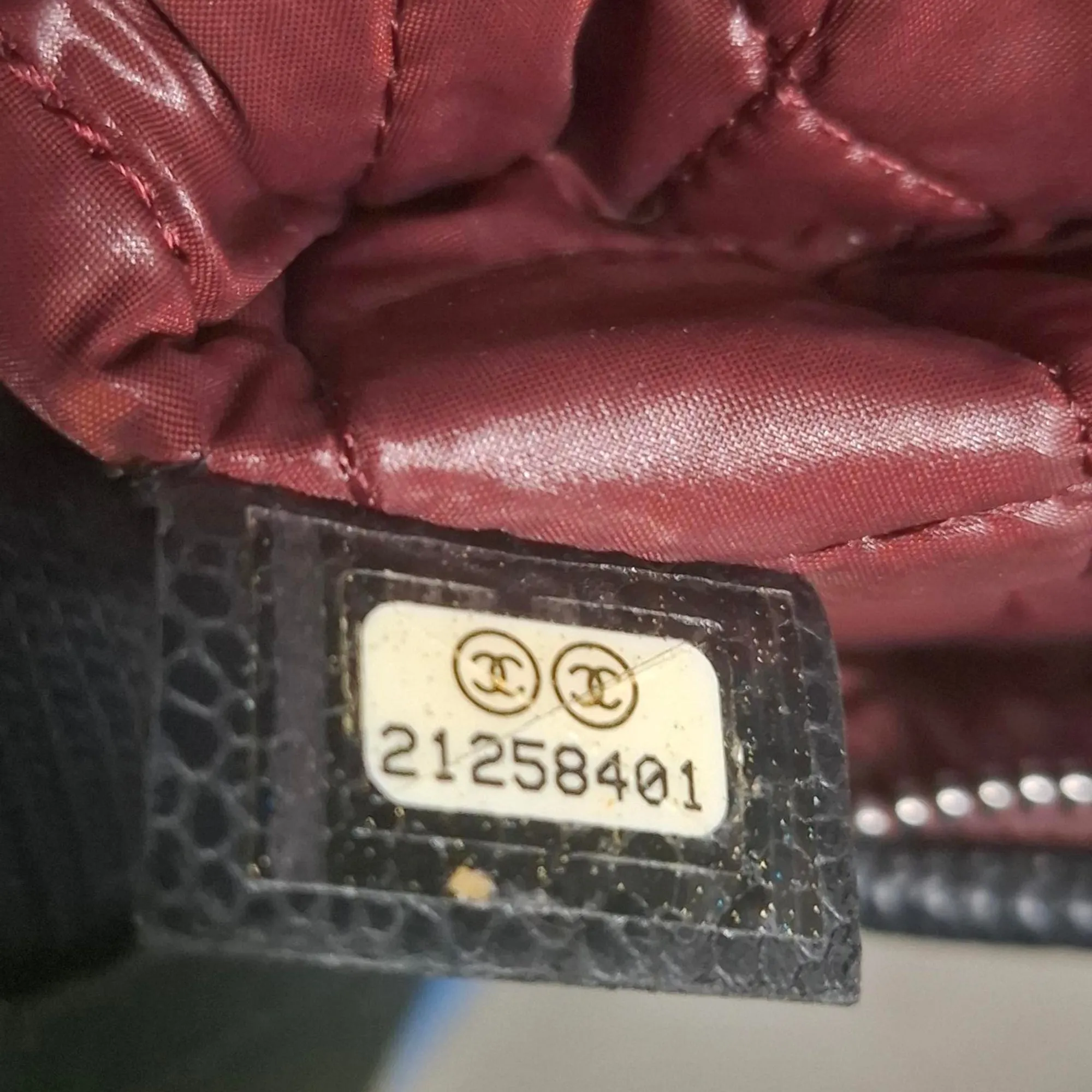 Chanel Beauty CC Quilted Caviar Clutch in Black Leather