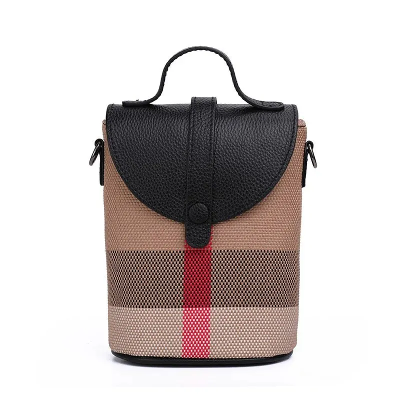 Chic Mini Lattice Canvas Crossbody: Fashionable and Functional