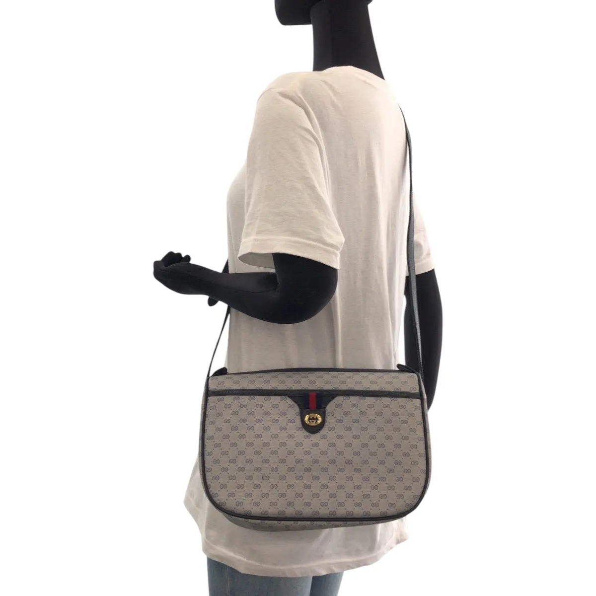 GUCCI Shoulder Bag 89 02 077 GG Supreme Canvas gray Shoulder Bag pochette Old Gucci Women Used