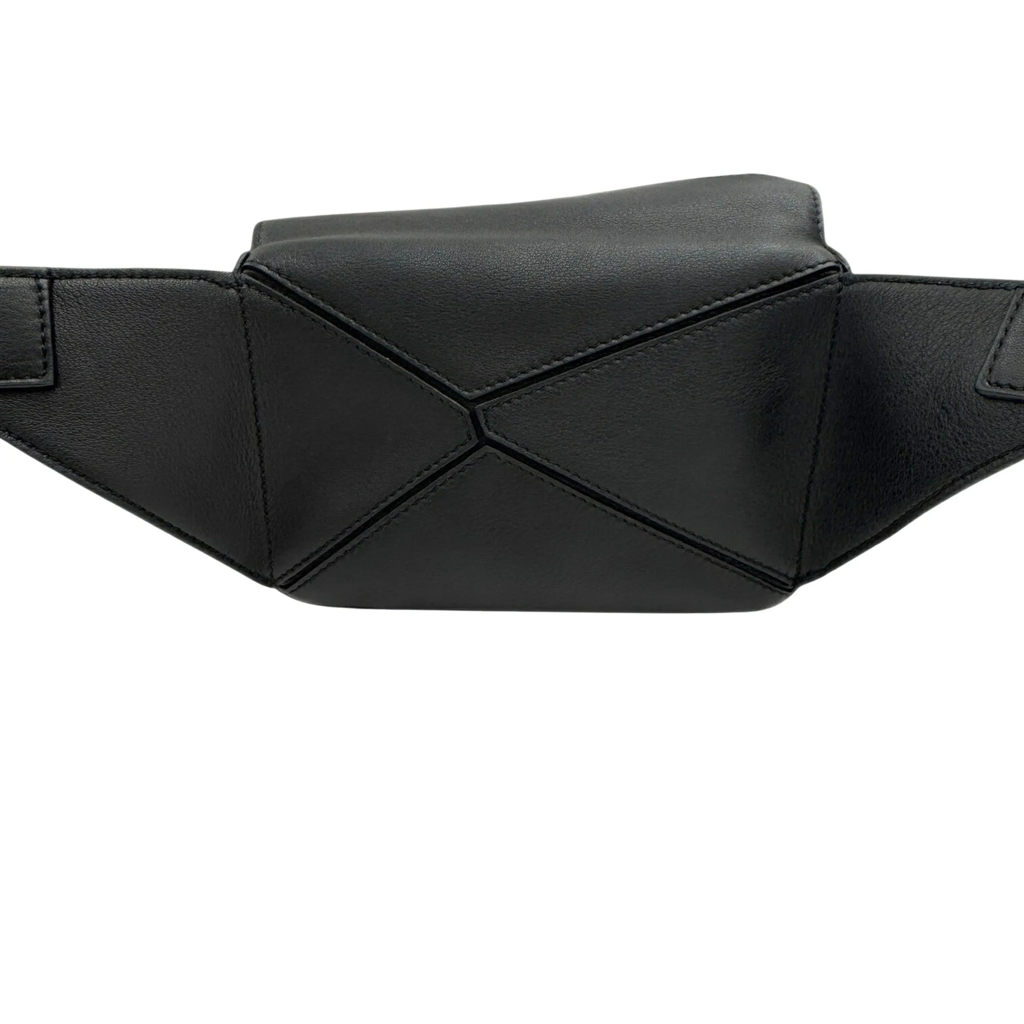 Loewe Puzzle Leather Clutch Bag (Pre-Owned)