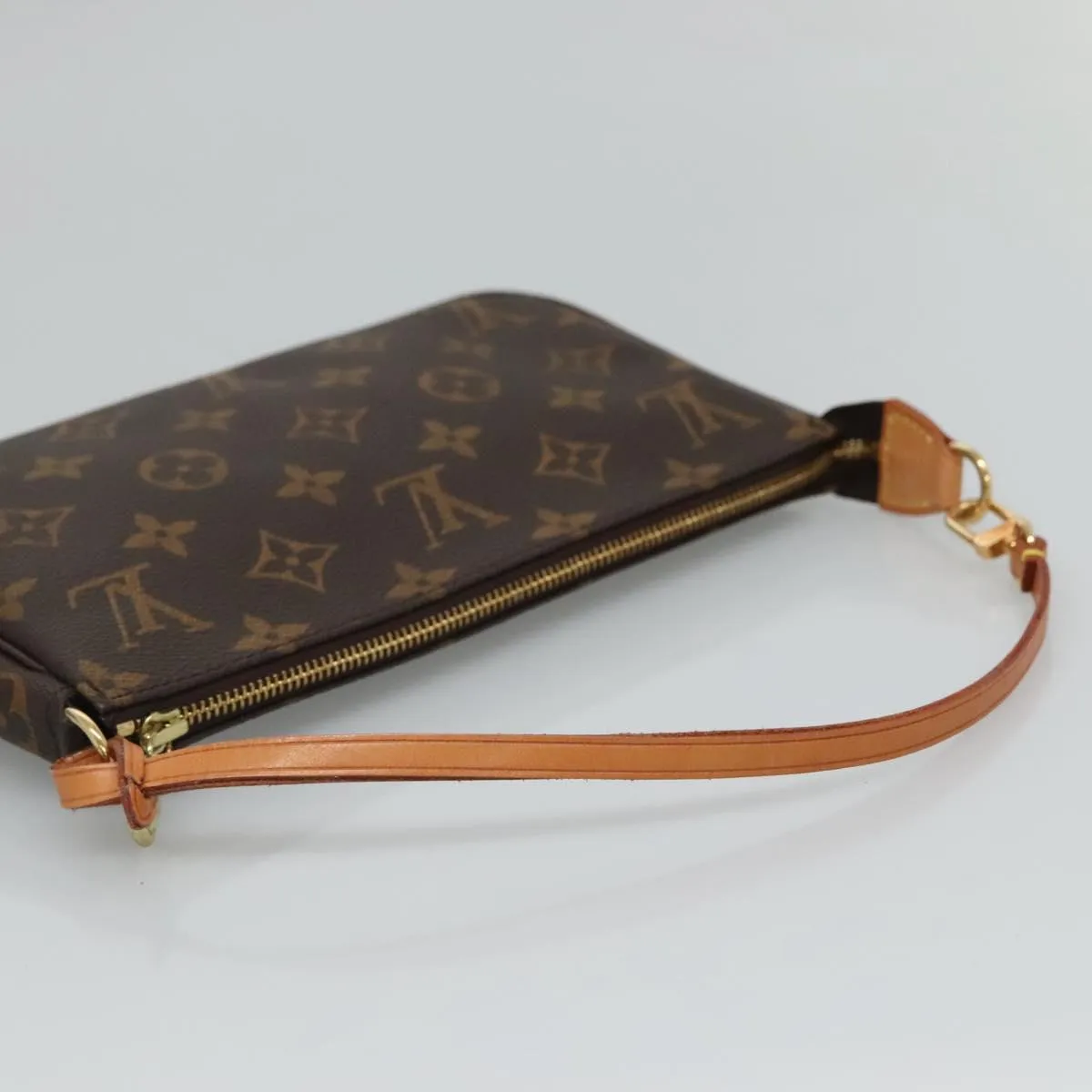 Louis Vuitton Pochette Accessoire Canvas Clutch Bag (Pre-Owned)