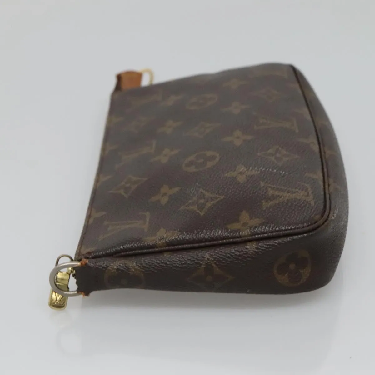 Louis Vuitton Pochette Accessoire Canvas Clutch Bag (Pre-Owned)