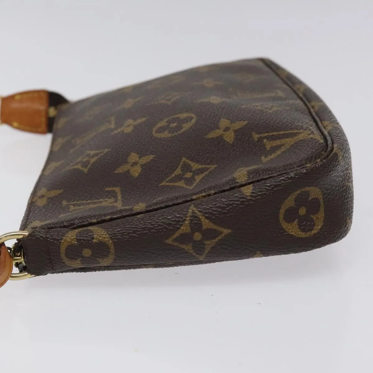 Louis Vuitton Pochette Accessoires Canvas Clutch Bag (Pre-Owned)