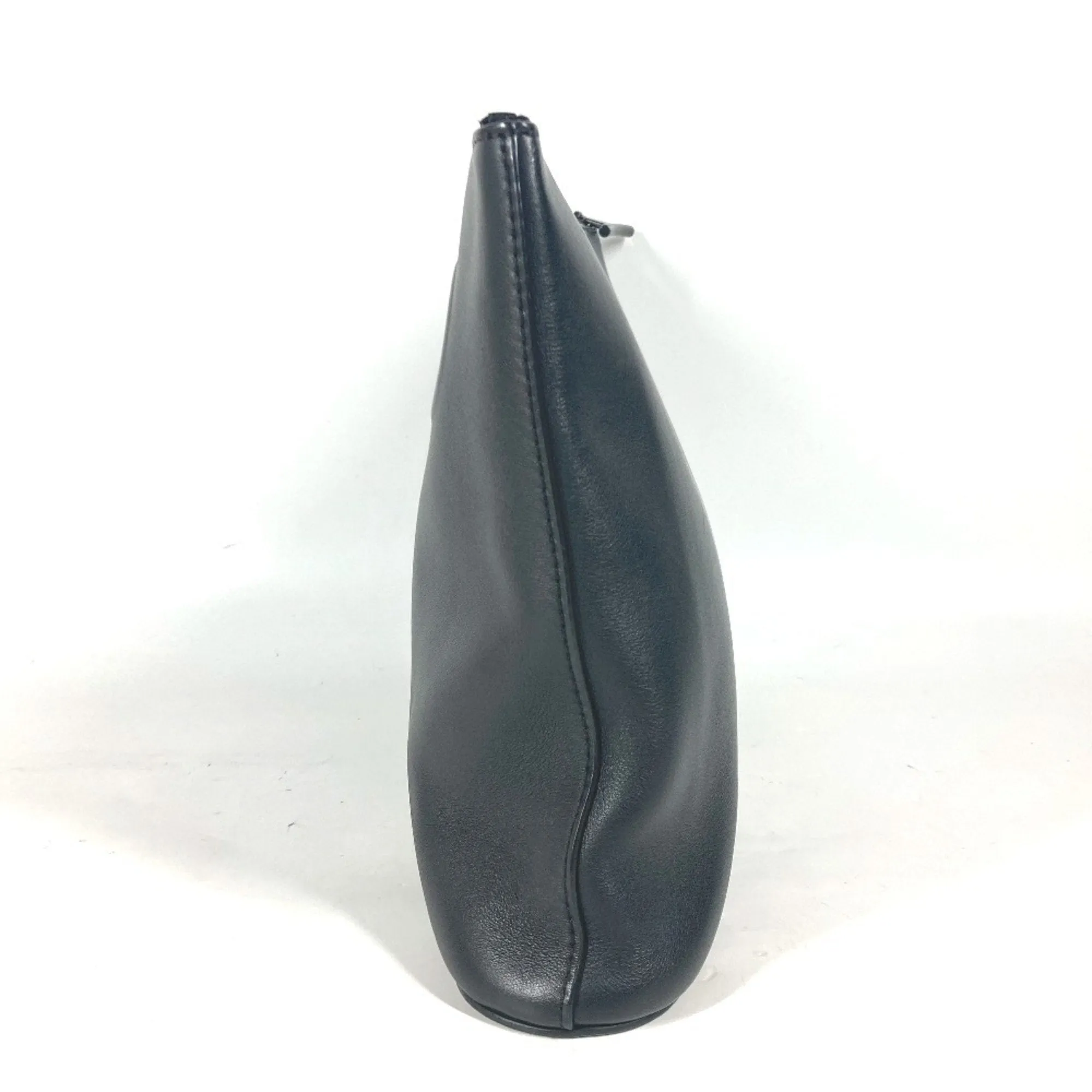 Louis Vuitton Pochette Cosmos Leather Clutch Bag (Pre-Owned)