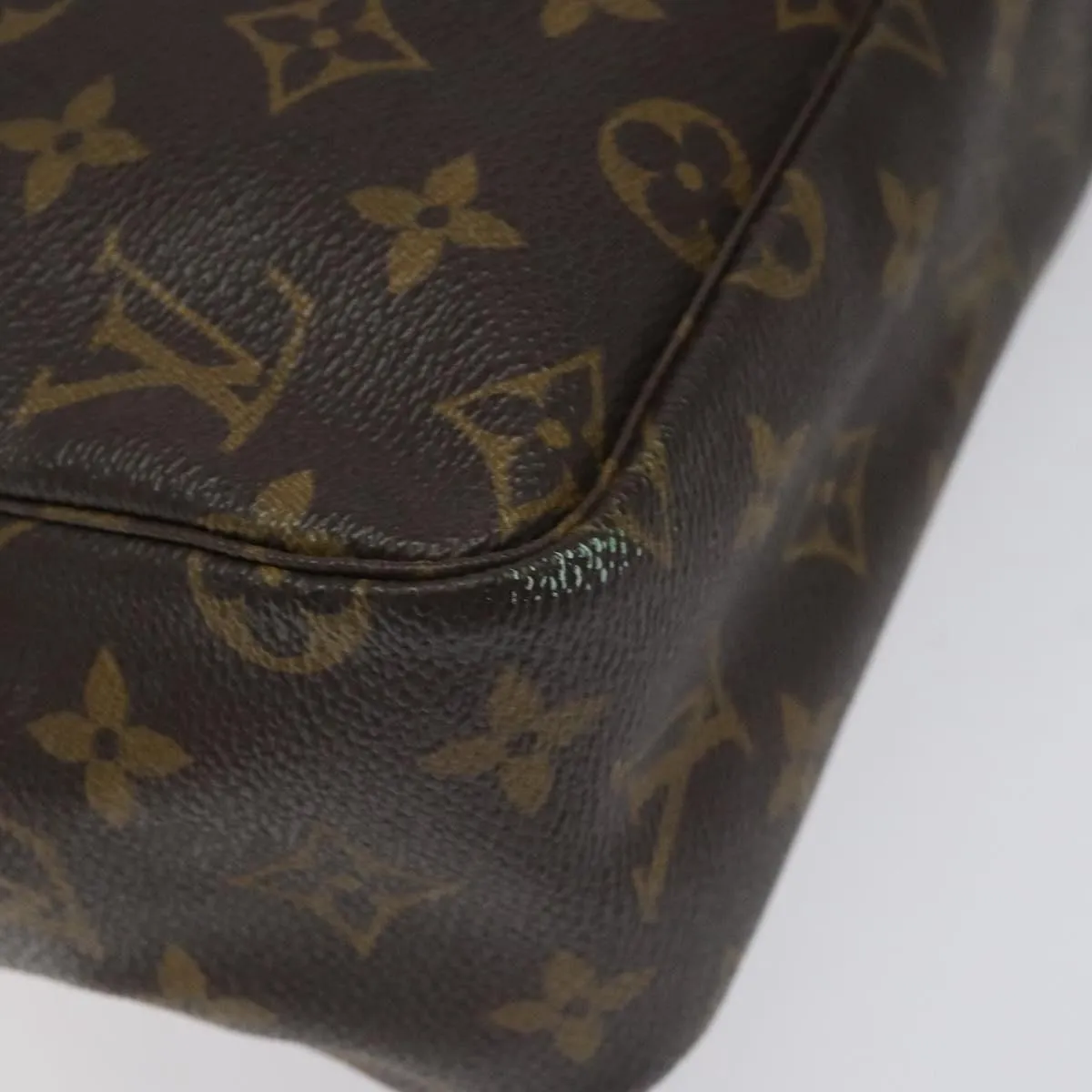 Louis Vuitton Trousse Toilette 28 Canvas Clutch Bag (Pre-Owned)