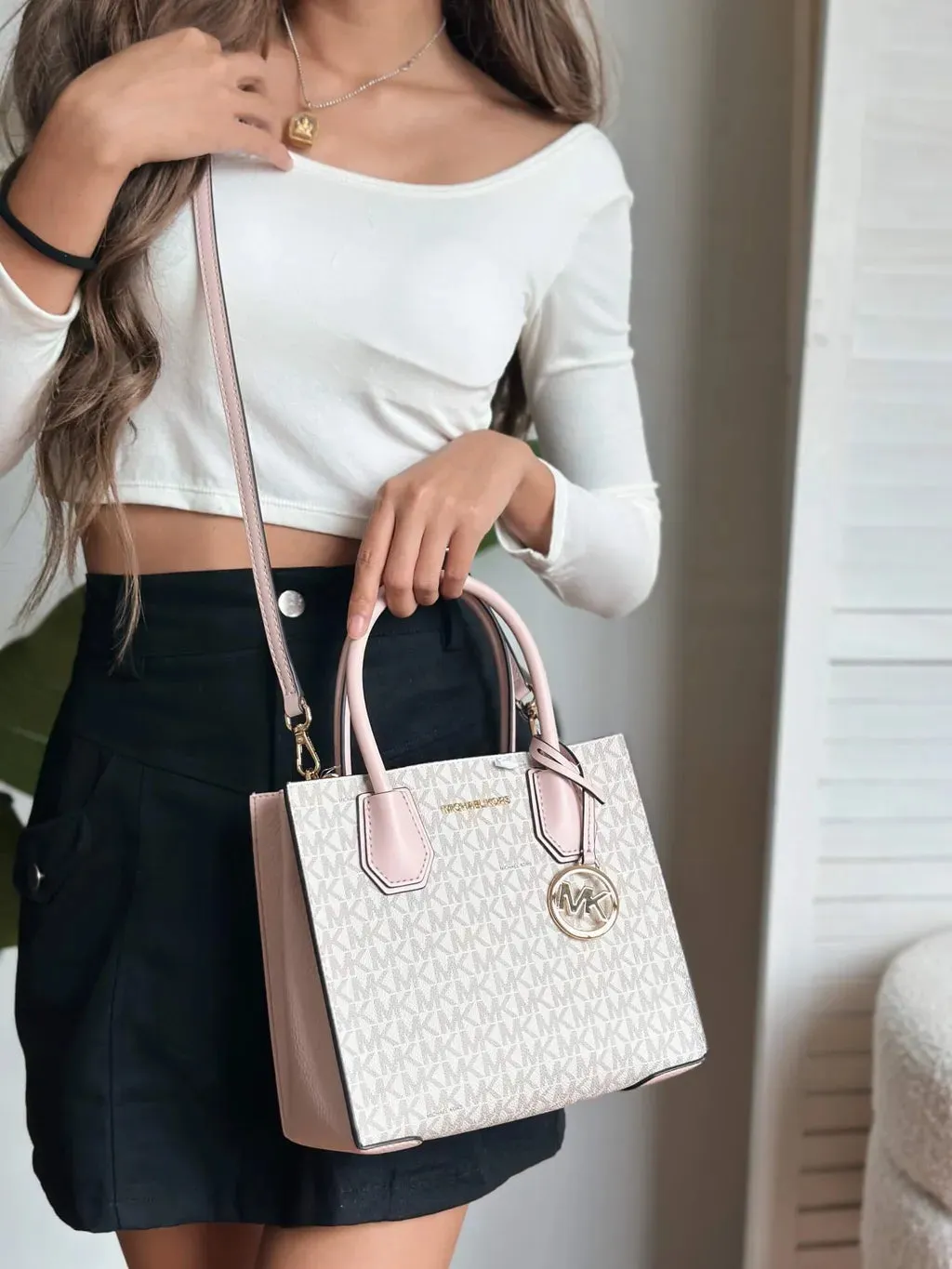 MK Medium Messenger Bag