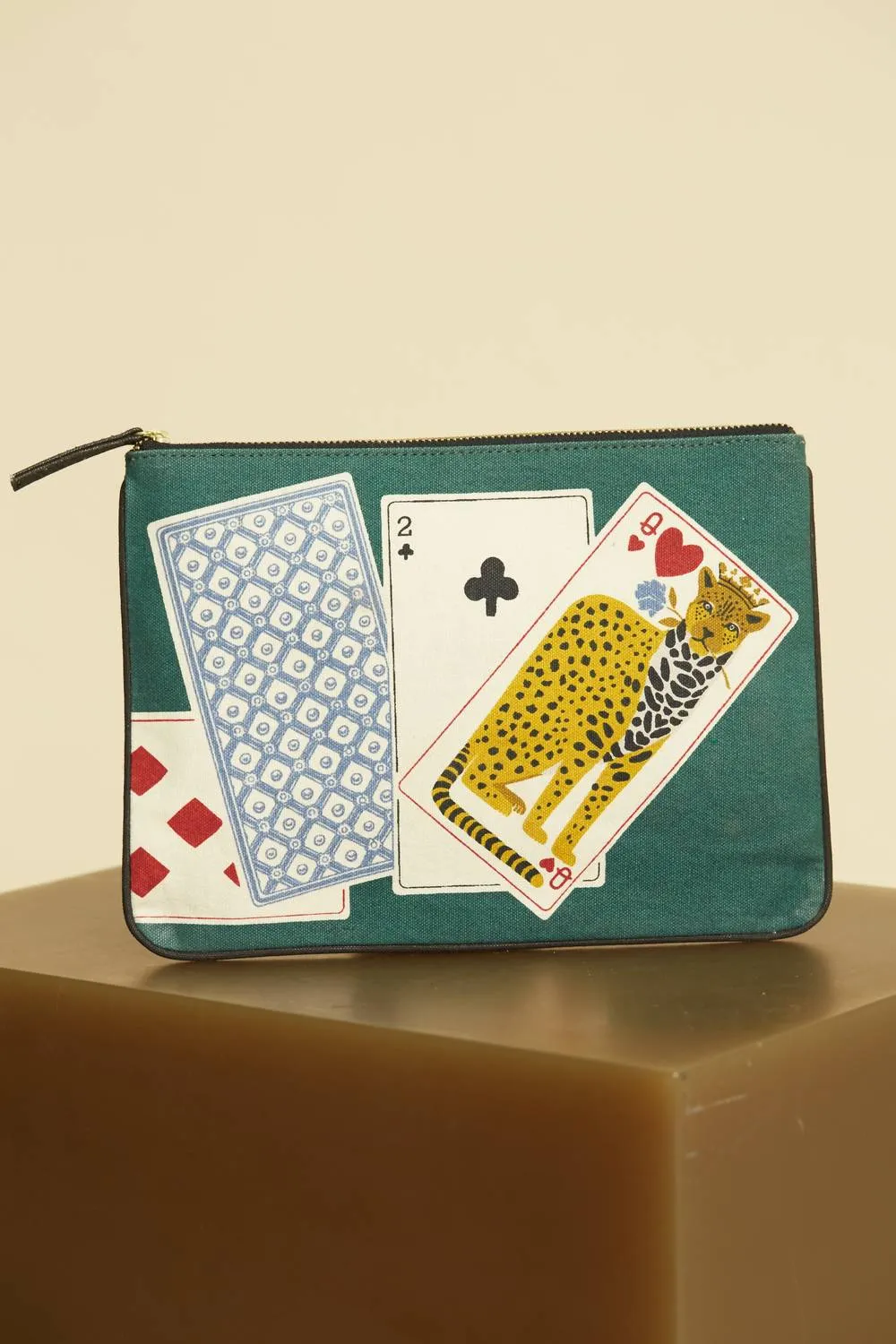 Pochette Vegas Clutch In One Color