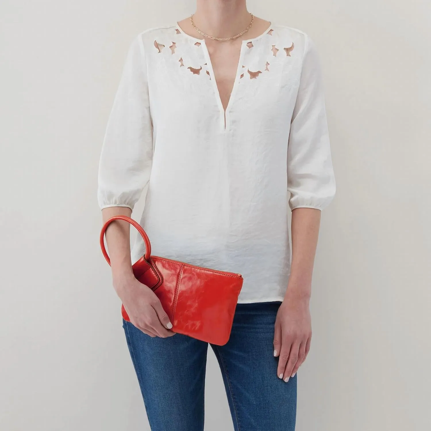 Women's Sable Wristlet In Grenadine