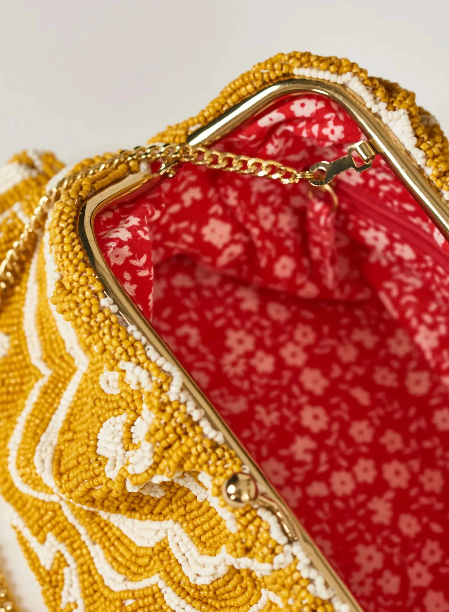 Women's Sylvie Bead Clutch Bag In Yellow